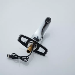 High quantity Brass or zinc chrome deck mounted automatic faucet sensor tap / Chrome
