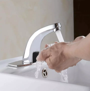 High quantity Brass or zinc chrome deck mounted automatic faucet sensor tap / Chrome